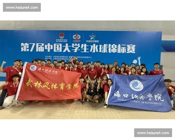 激烈角逐水球赛场团队协作与个人技艺的完美融合 - 副本 - 副本